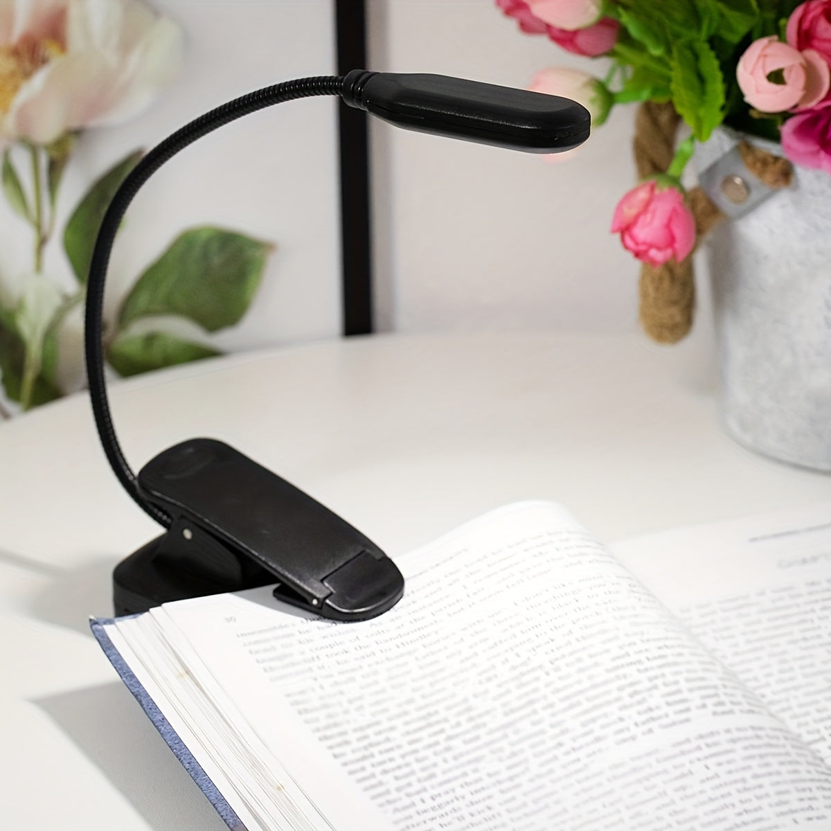 1pc Flexible Clip On Book