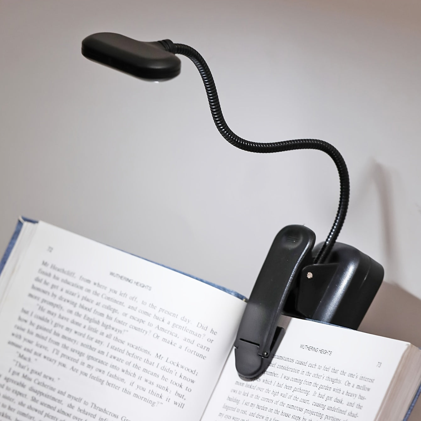 1pc Flexible Clip On Book