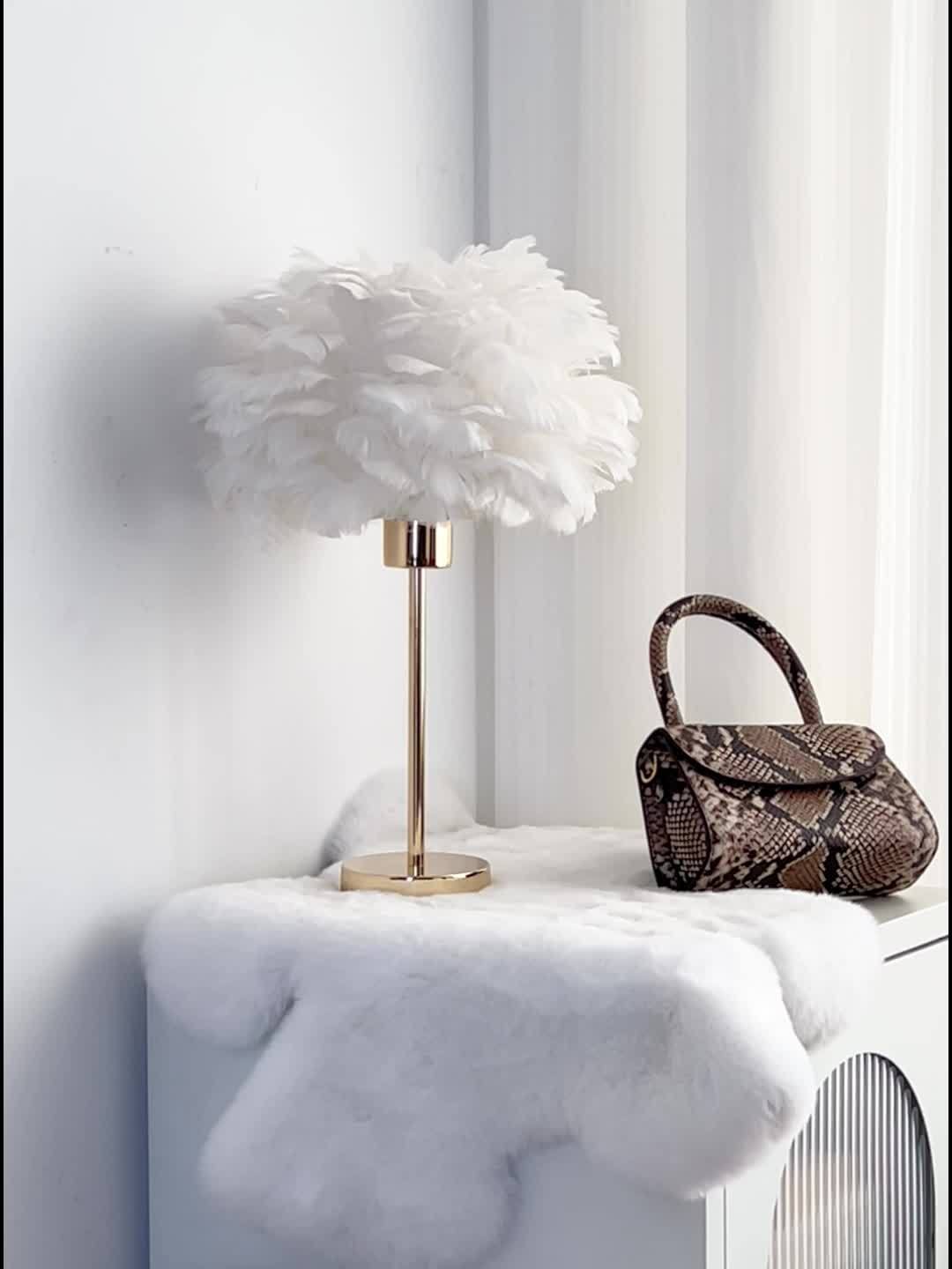 Elegant White Feather Lamp with