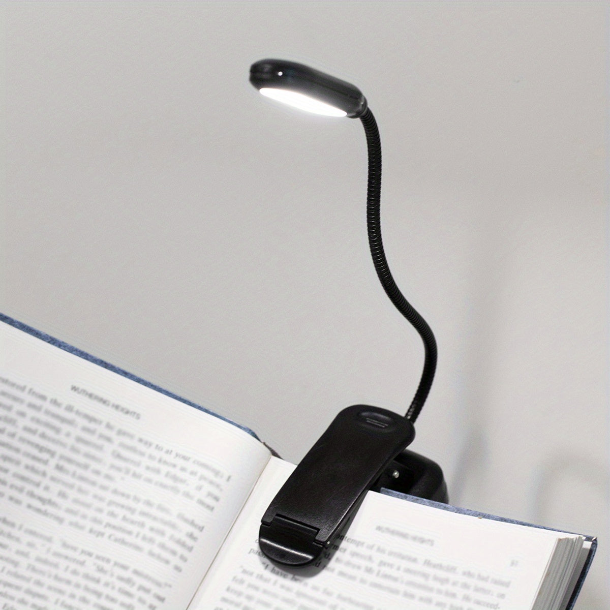 1pc Flexible Clip On Book Black